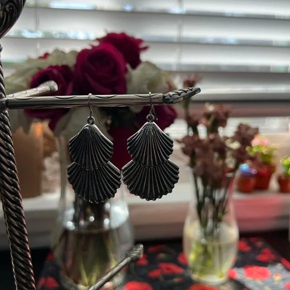 Brighton Silver Shell Set - Picture 3 of 3